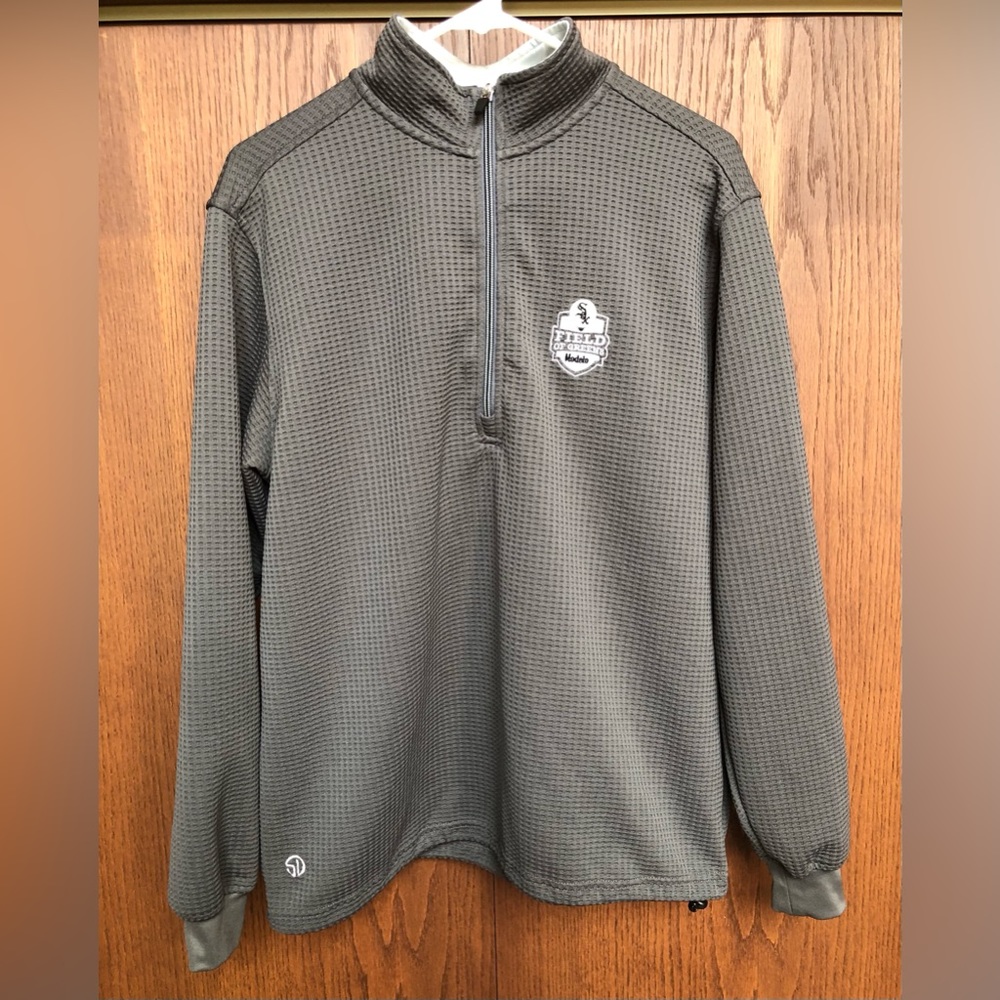Chicago White Sox Field of Greens Quarter Zip Pullover Jacket Gray Small Modelo